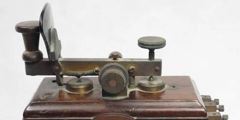 ¿En qué año se inventó el telégrafo y quiénes fueron sus creadores?